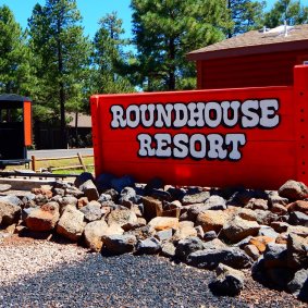 Roundhouse Resort logo
