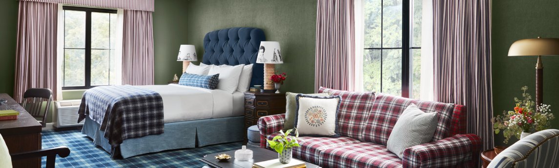 Graduate Storrs Background image